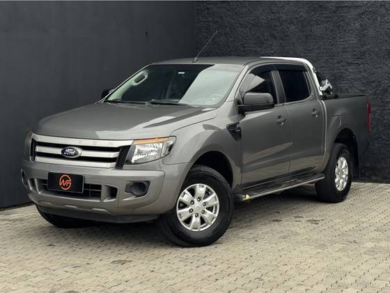 FORD RANGER 2.5 XLS 4X2 CD 16V FLEX 4P MANUAL FORD RANGER 2.5 XLS 4X2 CD 16V FLEX 4P MANUAL